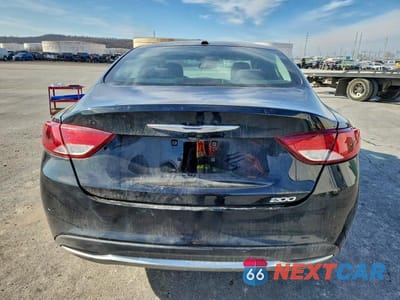 Zdjęcie 6 z 11 samochodu: 2015 CHRYSLER 200 VIN:1C3CCCAB0FN653465 - miniatura