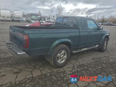 Trzecie zdjęcie samochodu z tyłu: 2000 NISSAN FRONTIER KING CAB XE VIN:1N6ED26T5YC319747 - miniatura
