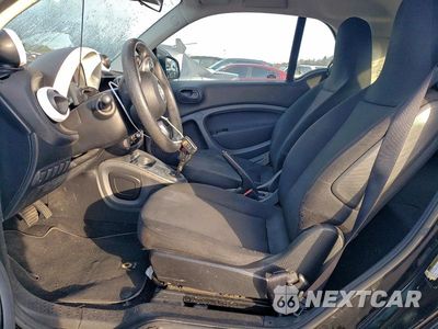 Zdjęcie 7 z 13 samochodu: 2016 SMART FORTWO VIN:WMEFJ5DA1GK056021 - miniatura
