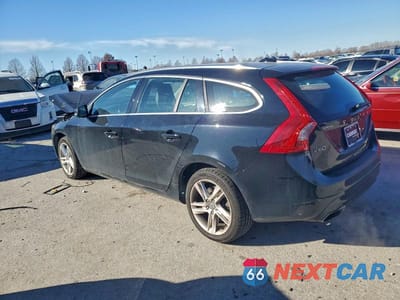 Drugie zdjęcie samochodu z przodu: 2015 VOLVO V60 PLATINUM VIN:YV1612SD4F1212996 - miniatura