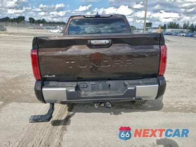 Zdjęcie 6 z 16 samochodu: 2025 TOYOTA TUNDRA CREWMAX LIMITED VIN:5TFJA5DB3SX320529 - miniatura