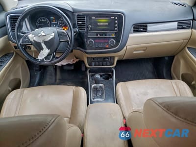 Zdjęcie 8 z 14 samochodu: 2019 MITSUBISHI OUTLANDER SE VIN:JA4AZ3A30KZ041922 - miniatura