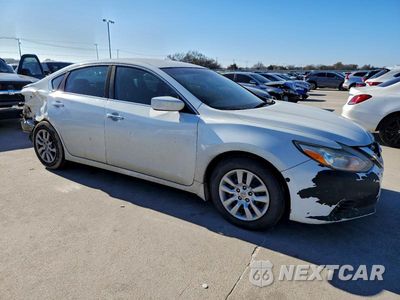 Czwarte zdjęcie samochodu z boku: 2016 NISSAN ALTIMA VIN:1N4AL3AP0GN392439 - miniatura