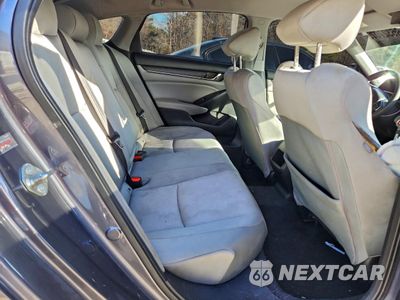 Zdjęcie 10 z 12 samochodu: 2020 HONDA ACCORD LX VIN:1HGCV1F1XLA055687 - miniatura