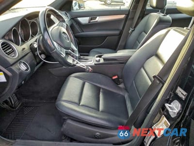 Zdjęcie 7 z 12 samochodu: 2013 MERCEDES-BENZ C 250 VIN:WDDGF4HB0DA803813 - miniatura