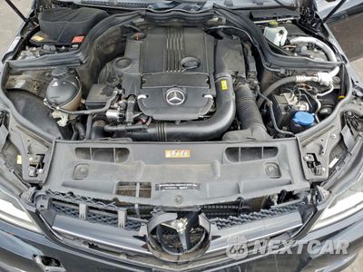 Zdjęcie 11 z 14 samochodu: 2015 MERCEDES-BENZ C 250 VIN:WDDGJ4HB6FG359576 - miniatura