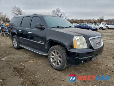 Czwarte zdjęcie samochodu z boku: 2010 GMC YUKON VIN:1GKUKMEF0AR229750 - miniatura