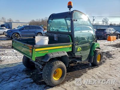 Czwarte zdjęcie samochodu z boku: 2014 JOHN DEERE GATOR UTILITY VEHICLE VIN:1M0HPXGSKEM120719 - miniatura