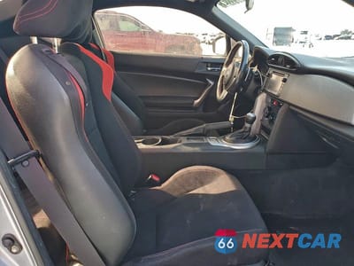 Zdjęcie 10 z 12 samochodu: 2015 SCION FR-S BASE VIN:JF1ZNAA10F8711655 - miniatura