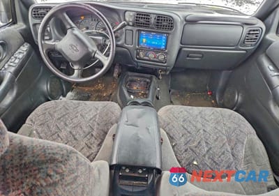 Zdjęcie 8 z 12 samochodu: 2002 CHEVROLET S TRUCK S10 VIN:1GCDT13W82K211548 - miniatura