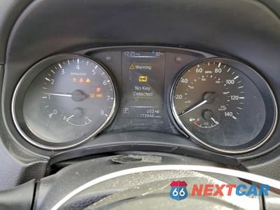 Zdjęcie 9 z 11 samochodu: 2017 NISS ROGUE SPORT VIN:JN1BJ1CP9HW013426 - miniatura