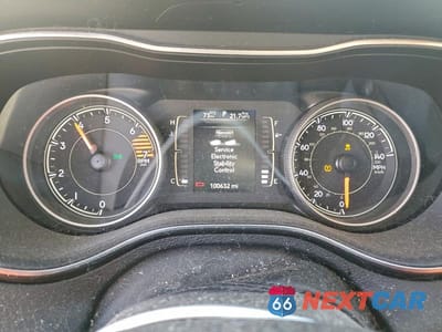 Zdjęcie 9 z 13 samochodu: 2019 JEEP CHEROKEE LATITUDE VIN:1C4PJLCB8KD205314 - miniatura