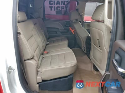 Zdjęcie 6 z 10 samochodu: 2015 GMC SIERRA K3500 DENALI VIN:1GT424E83FF179092 - miniatura