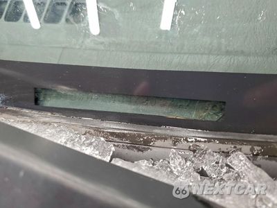 Zdjęcie 12 z 14 samochodu: 2001 TOYOTA TACOMA XTRACAB VIN:5TEWM72N01Z803747 - miniatura