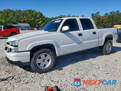 2006 CHEVROLET SILVERADO K1500 2GCEK13Z561351998 - główne zdjęcie licytacji z USA - miniatura