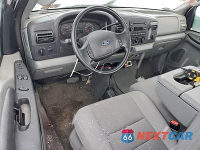 Zdjęcie 8 z 12 samochodu: 2005 FORD F250 SUPER DUTY VIN:1FTNF21585EB07169 - miniatura