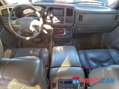 Zdjęcie 8 z 13 samochodu: 2006 GMC YUKON XL DENALI VIN:1GKFK66U26J125803 - miniatura