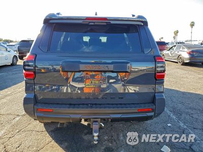 Zdjęcie 6 z 16 samochodu: 2025 TOYOTA 4RUNNER SR5 VIN:JTEVA5BR1S5044179 - miniatura