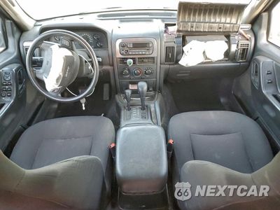 Zdjęcie 8 z 14 samochodu: 2004 JEEP GRAND CHEROKEE LAREDO VIN:1J4GW48S14C302213 - miniatura