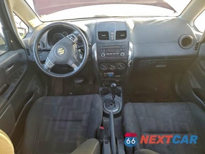Zdjęcie 8 z 11 samochodu: 2012 SUZUKI SX4 LE VIN:JS2YC5A36C6300259 - miniatura