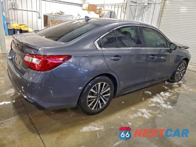 Trzecie zdjęcie samochodu z tyłu: 2018 SUBARU LEGACY 2.5I PREMIUM VIN:4S3BNAC64J3004245 - miniatura