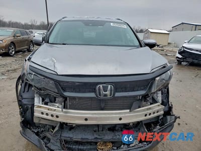 Piąte zdjęcie samochodu w środku: 2021 HONDA PILOT SE VIN:5FNYF5H29MB032294 - miniatura
