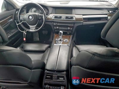 Zdjęcie 8 z 12 samochodu: 2012 BMW 750 LXI VIN:WBAKC8C57CC437189 - miniatura