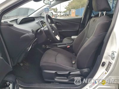 Zdjęcie 7 z 12 samochodu: 2017 TOYOTA PRIUS VIN:JTDKBRFUXH3025323 - miniatura