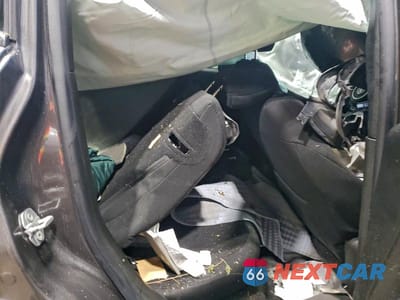 Zdjęcie 10 z 11 samochodu: 2021 JEEP RENEGADE LATITUDE VIN:ZACNJCBB0MPM21474 - miniatura