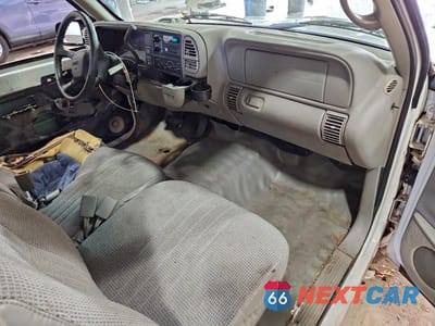 Zdjęcie 8 z 12 samochodu: 1998 GMC SIERRA C1500 VIN:1GTEC19M0WE553476 - miniatura