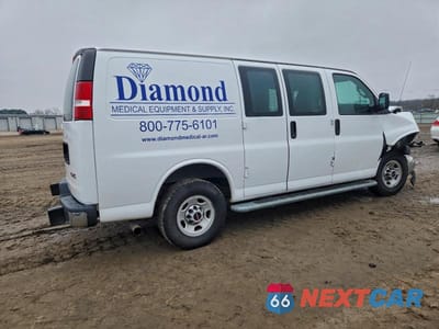 Trzecie zdjęcie samochodu z tyłu: 2017 GMC SAVANA G2500 DELIVERY VAN VIN:1GTW7AFF2H1911749 - miniatura