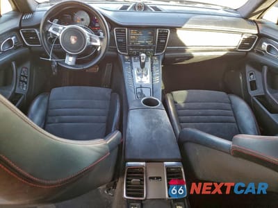 Zdjęcie 8 z 13 samochodu: 2013 PORSCHE PANAMERA GTS VIN:WP0AF2A72DL075121 - miniatura