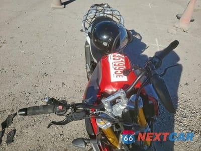Piąte zdjęcie samochodu w środku: 2018 BMW G310 GS VIN:WB30G1201JR825173 - miniatura