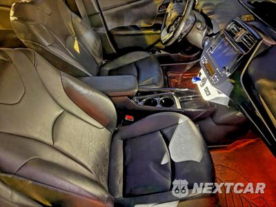 Piąte zdjęcie samochodu w środku: 2017 TOYOTA PRIUS VIN:JTDKARFU7H3537964 - miniatura