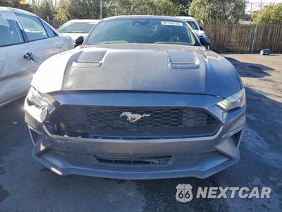 Piąte zdjęcie samochodu w środku: 2021 FORD MUSTANG VIN:1FA6P8TH1M5149862 - miniatura