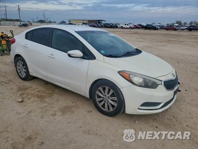 Czwarte zdjęcie samochodu z boku: 2014 KIA FORTE LX VIN:KNAFX4A68E5089470 - miniatura