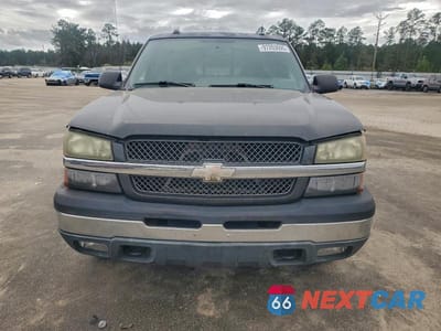 Piąte zdjęcie samochodu w środku: 2004 CHEVROLET SILVERADO K1500 VIN:1GCEK19T44E285121 - miniatura