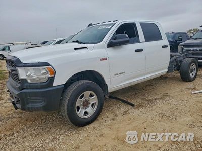 2020 RAM 2500 4WD V8 CREW CAB 6.4L 3C6UR5HJ0LG111432 - główne zdjęcie licytacji z USA - miniatura