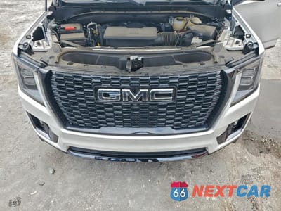 Zdjęcie 12 z 13 samochodu: 2023 GMC YUKON XL DENALI ULTIMATE VIN:1GKS2KKL1PR369739 - miniatura