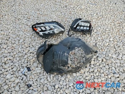 Zdjęcie 12 z 14 samochodu: 2021 MERCEDES-BENZ C 300 VIN:W1KWF8DB3MR608329 - miniatura