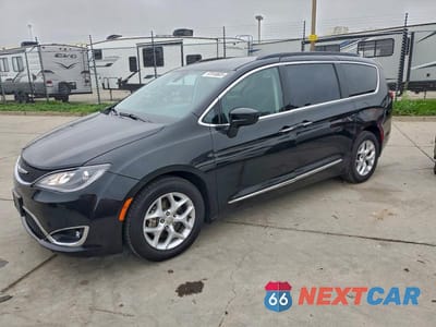 2017 CHRYSLER PACIFICA TOURING L 2C4RC1BG2HR820855 - główne zdjęcie licytacji z USA - miniatura