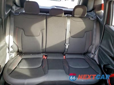 Zdjęcie 10 z 13 samochodu: 2015 JEEP RENEGADE VIN:ZACCJBCT0FPB56450 - miniatura