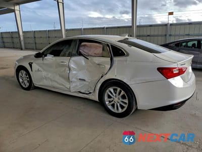 Drugie zdjęcie samochodu z przodu: 2017 CHEVROLET MALIBU LT VIN:1G1ZE5ST2HF101698 - miniatura
