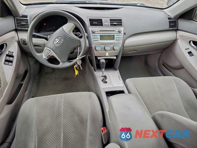 Zdjęcie 8 z 12 samochodu: 2009 TOYOTA CAMRY BASE VIN:4T4BE46K49R054886 - miniatura