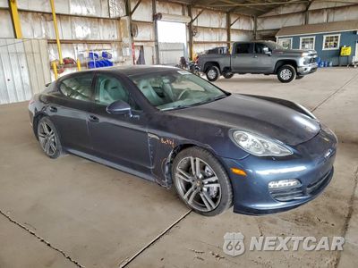 Czwarte zdjęcie samochodu z boku: 2011 PORSCHE PANAMERA 2 VIN:WP0AA2A71BL020669 - miniatura