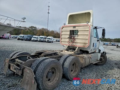 Czwarte zdjęcie samochodu z boku: 2016 INTERNATIONAL PROSTAR VIN:1HSDJAPR5GH107203 - miniatura