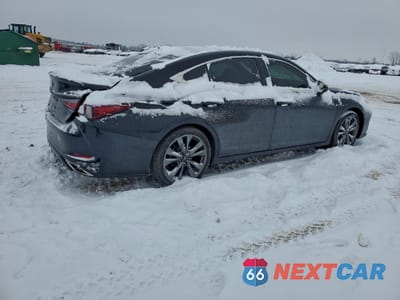 Trzecie zdjęcie samochodu z tyłu: 2021 LEXUS ES 350 BASE VIN:58AGZ1B17MU105475 - miniatura
