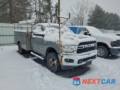 Czwarte zdjęcie samochodu z boku: 2019 RAM 3500 VIN:3C7WRTAL8KG553118 - miniatura