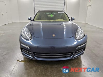 Piąte zdjęcie samochodu w środku: 2015 PORSCHE PANAMERA 2 VIN:WP0AA2A79FL001499 - miniatura