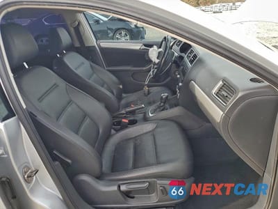 Zdjęcie 7 z 13 samochodu: 2013 VOLKSWAGEN JETTA SE VIN:3VWDP7AJ9DM281471 - miniatura